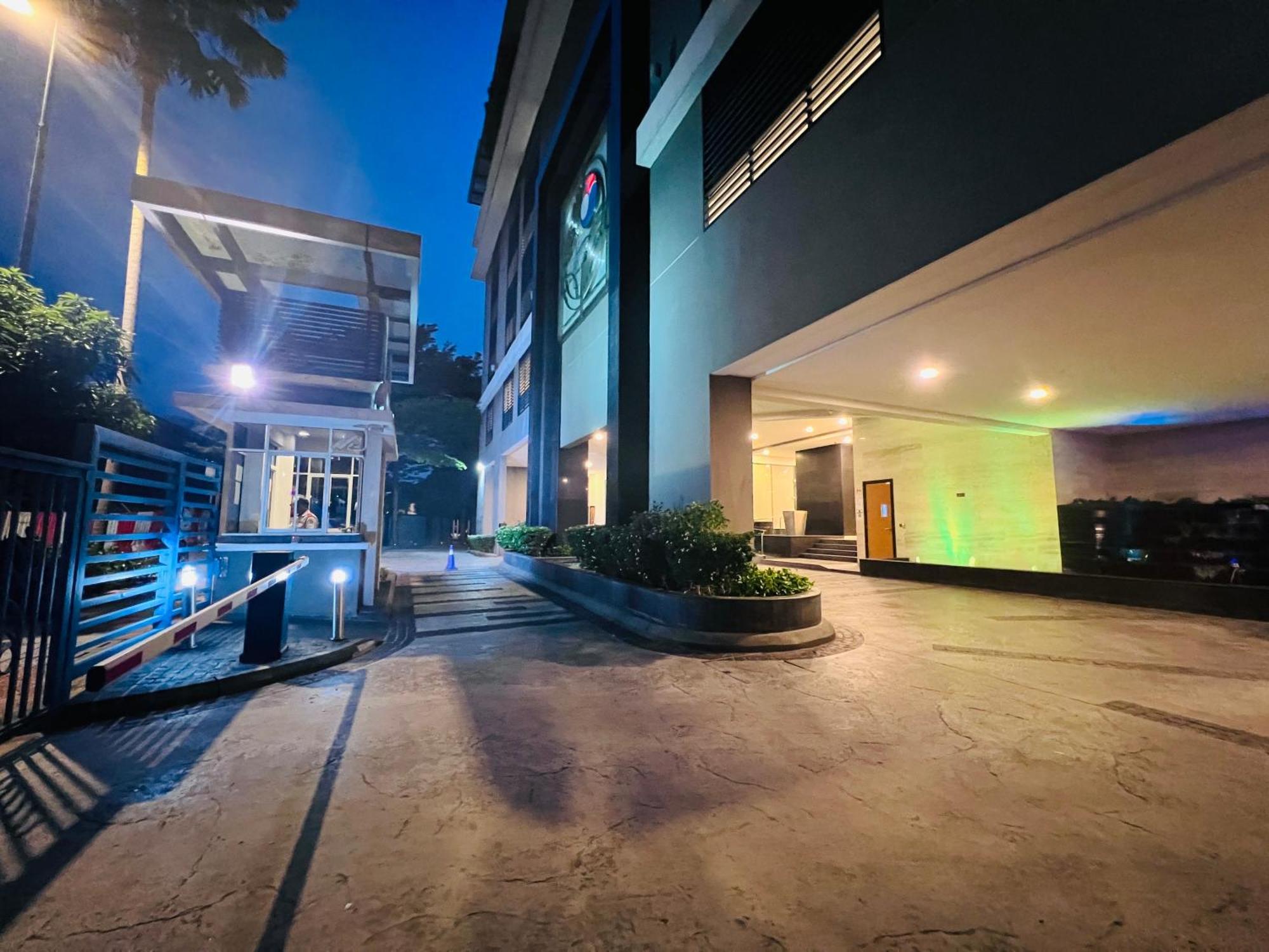 Cozyhome Suites @ Casa Residency Kuala Lumpur Exterior photo